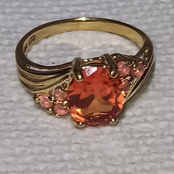 5.3ct. Natural orange sapphire gold ring - Picture 4 of 17